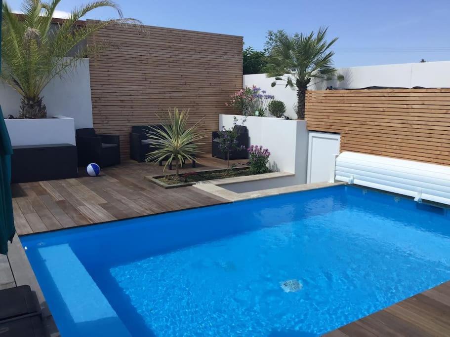 Villa Exceptionnelle Piscine Et Jardin Prive Sejour Haut De Gamme Proche La Rochelle Sainte-Soulle Exterior foto